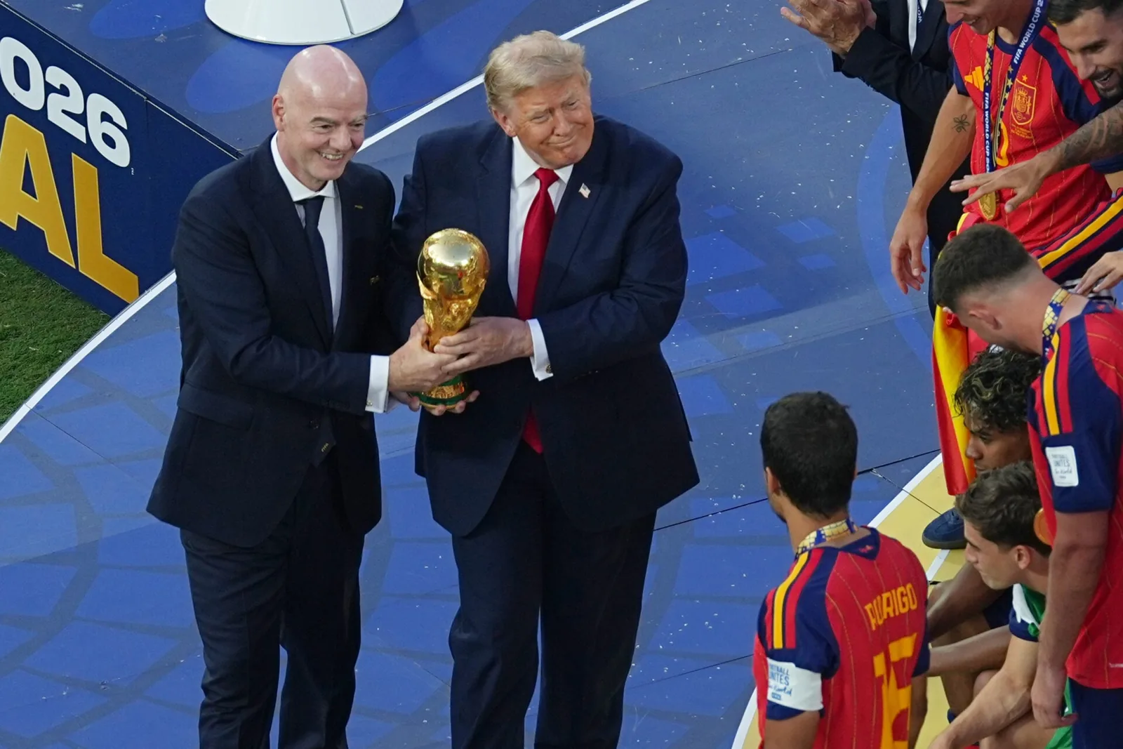 Αντίδραση της UEFA στην πρόταση του Τζιάνι Ινφαντίνο για ιδιωτικές επενδύσεις στο Μουντιάλ image 1