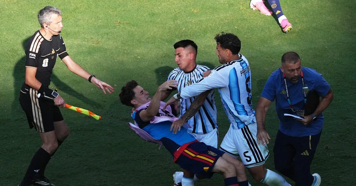 Η FIFA εξετάζει περιστατικά μετά τον τελικό του Μουντιάλ 2026 image 1